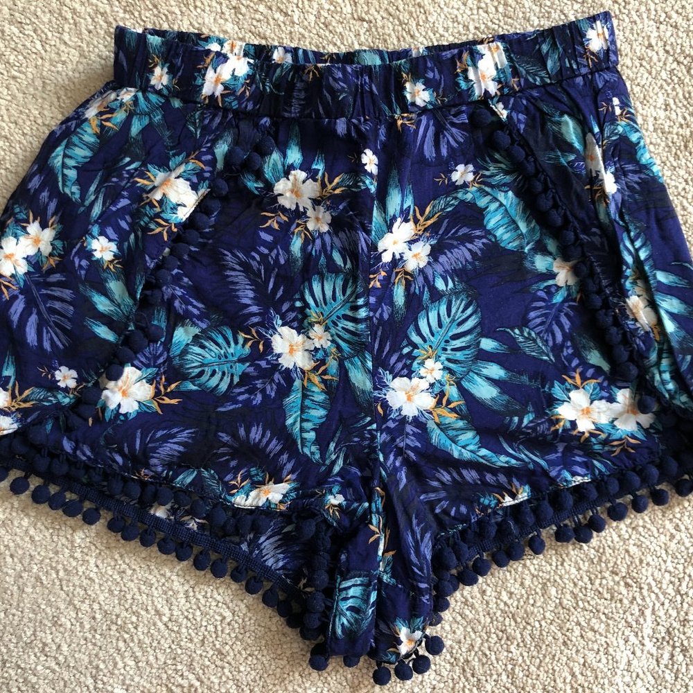 H&M Ladies Blue Floral Shorts with Pom Pom Edging, Size 6